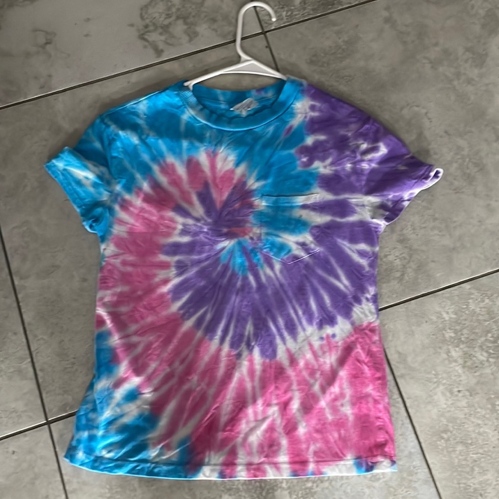 Tie-dye shirt